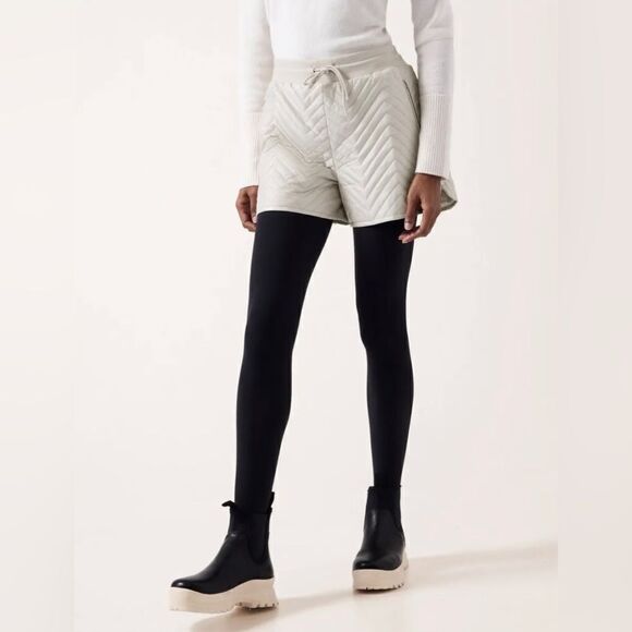 Athleta Apres Quilted Ski Shorts Abalone Grey Size 10 NWT $89 Drawstring Waist - Picture 4 of 11